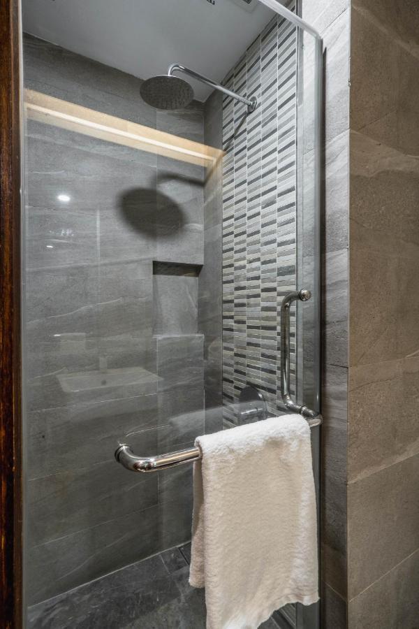 Ano Hotel Miri Eksteriør bilde