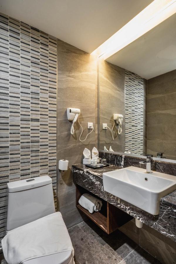 Ano Hotel Miri Eksteriør bilde